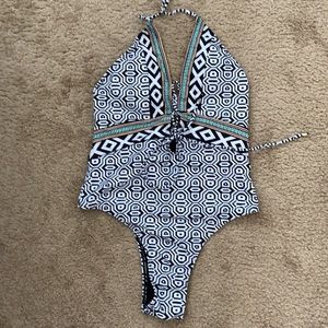 Women's suim one piece,size L new
